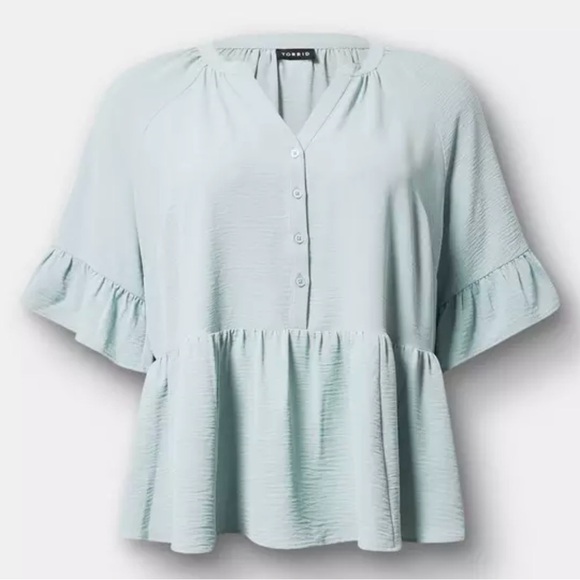 NEW! Torrid Raglan Ruffle Peplum Top - Picture 7 of 10